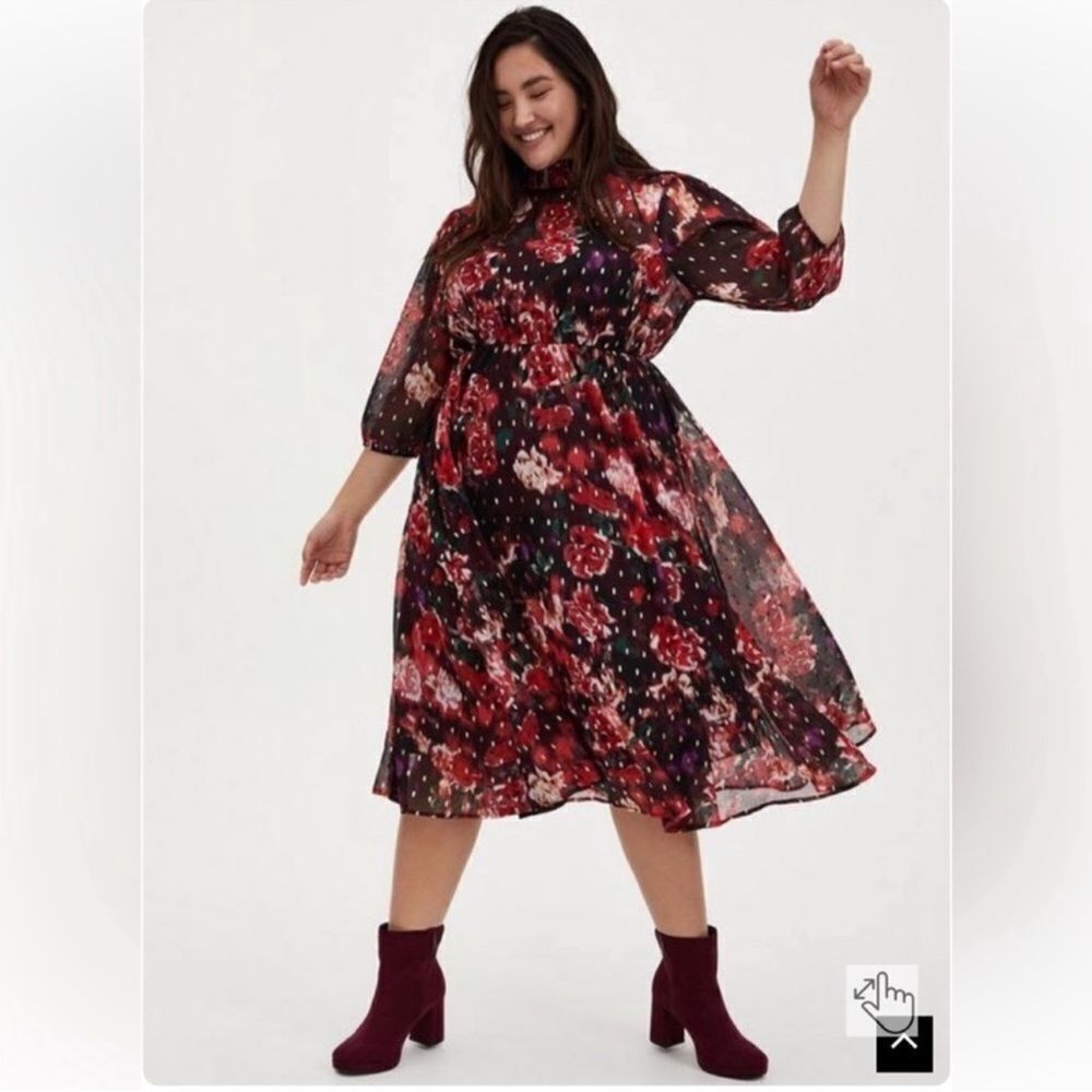 torrid 1 1X 14-16 Burgundy Floral Chiffon Mock Neck Quarter Sleeve Dress